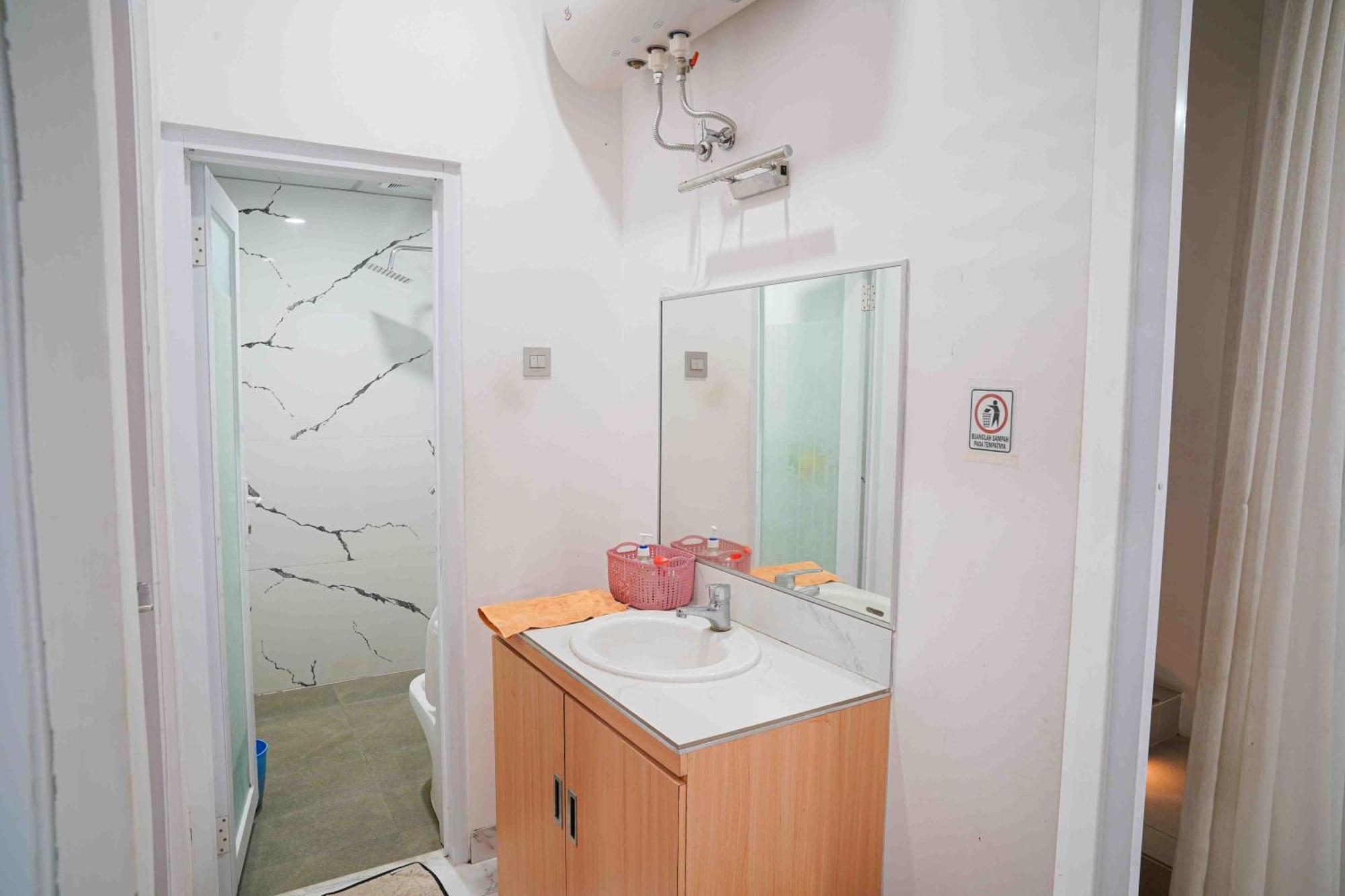 Schones Haus Private Pool & Netflix By Grorental باندونج المظهر الخارجي الصورة