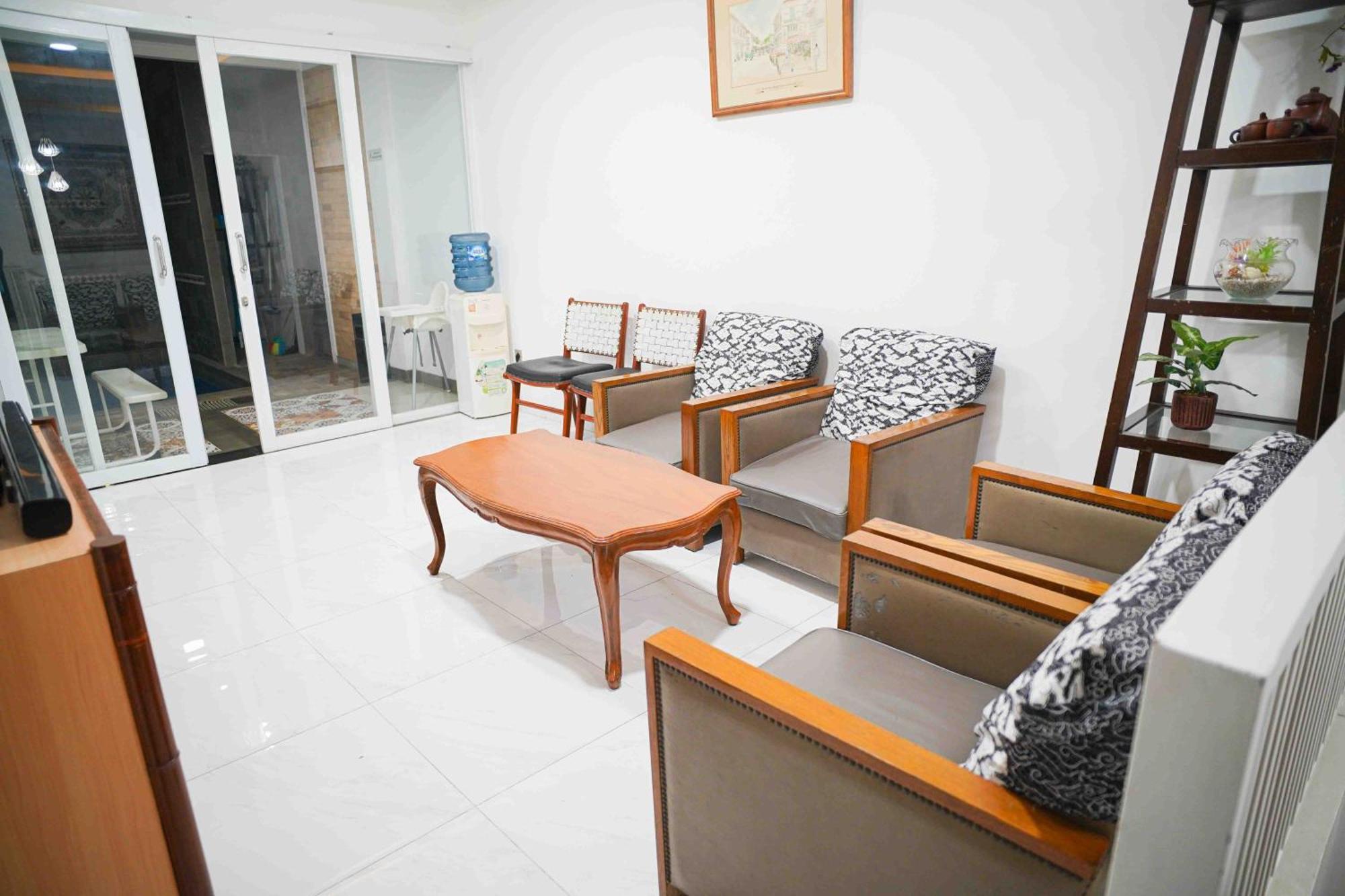 Schones Haus Private Pool & Netflix By Grorental باندونج المظهر الخارجي الصورة